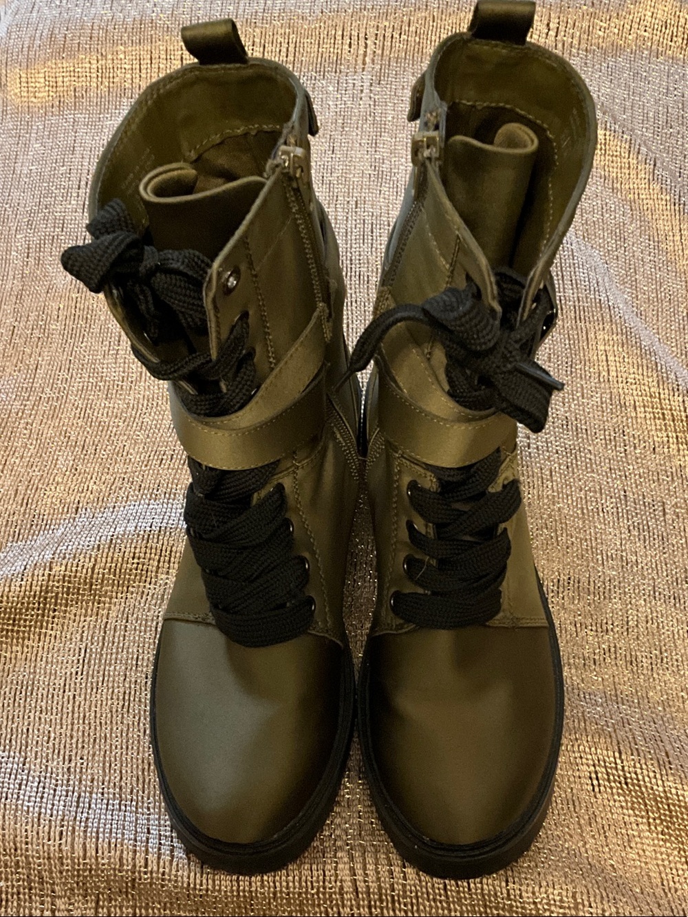 Women's Olive Green Lace-Up Combat Boots - Casual Street Style